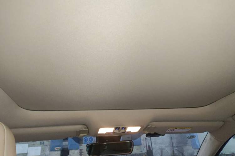 Used Toyota Highlander 2018 2.0T Two-Wheel Drive Luxury Edition 7 Seats China VI Standard
