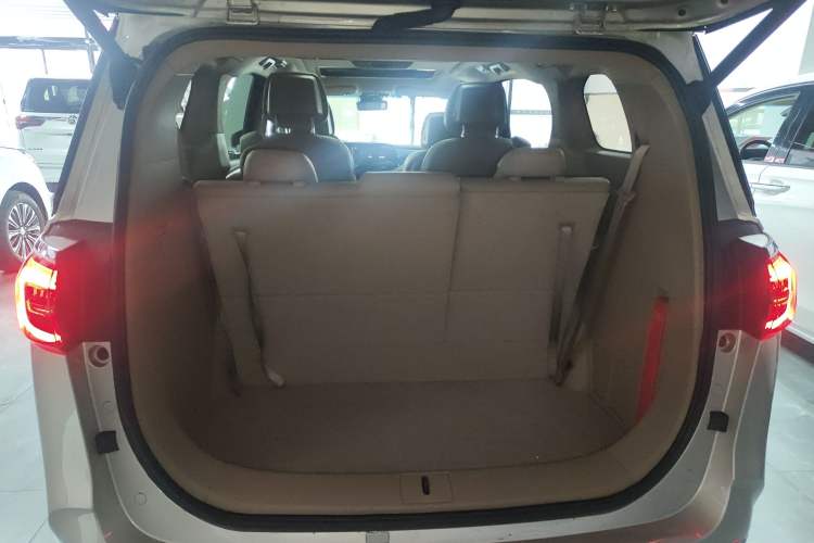 Used Buick GL8 2021 ES Landtrek 653T Luxury Model
