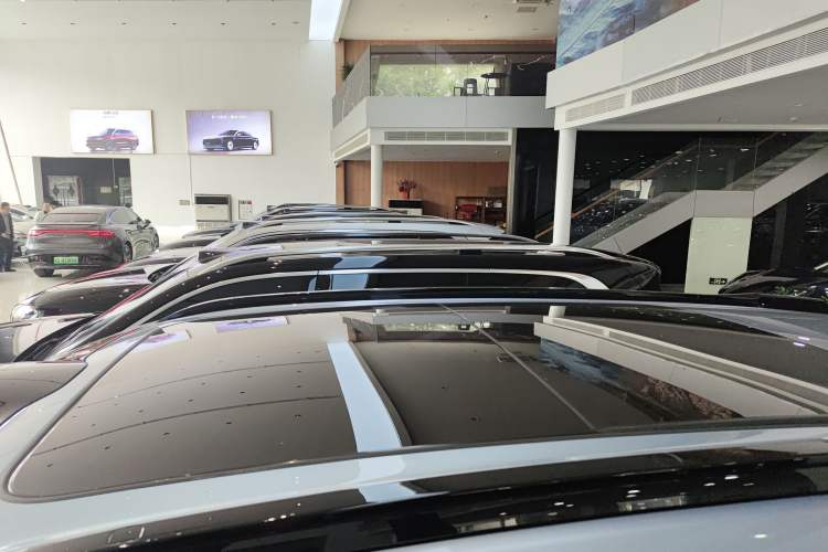 Used Hima AITO M7 2024 1.5T Intelligent Drive 4WD Ultra Version 5 Seats
