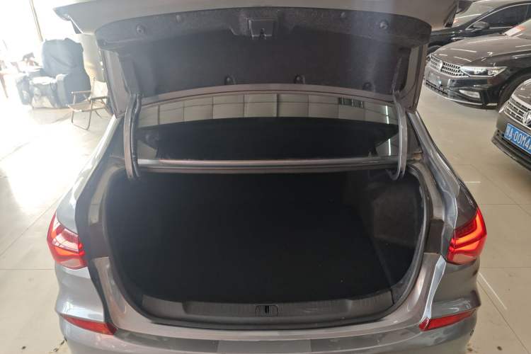 Used Chevrolet Monza 2022 320 Automatic Enjoyment Sunroof Version
