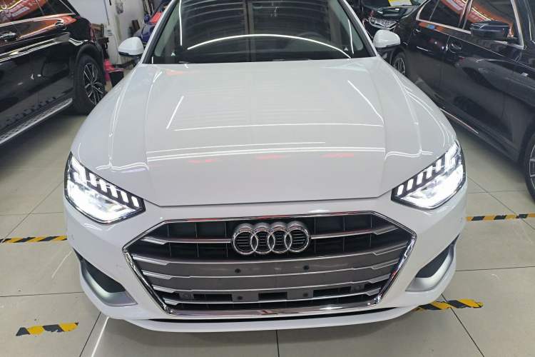 Used Audi A4L 2022 40 TFSI Stylish and Elegant Edition
