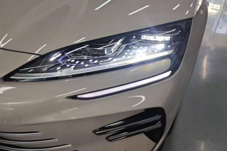 Used BYD Song PLUS New Energy 2025 DM-i 160KM Flagship Model
