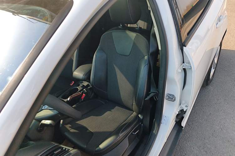 Used Ford Focus 2012 Hatchback 1.6L Automatic Fashion Edition
