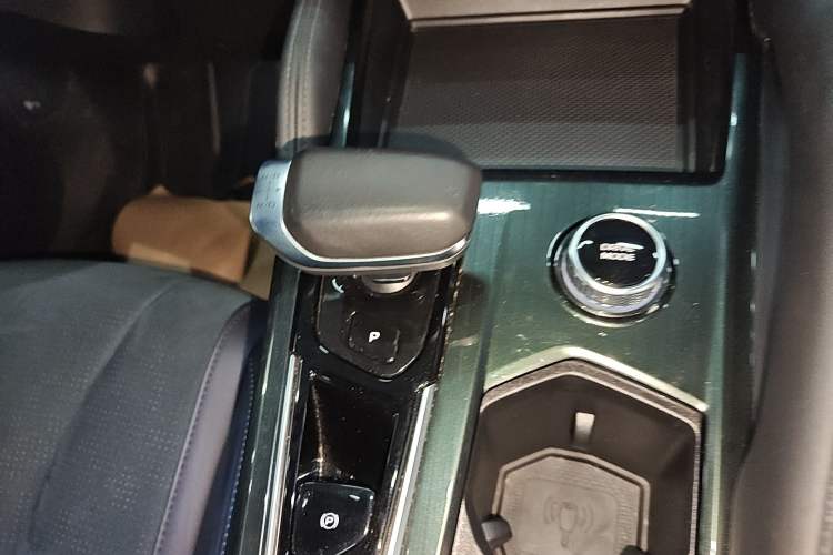 Used Geely Auto Monjaro L 2021 2.0TD DCT EVO Two-Wheel Drive Prestige Version