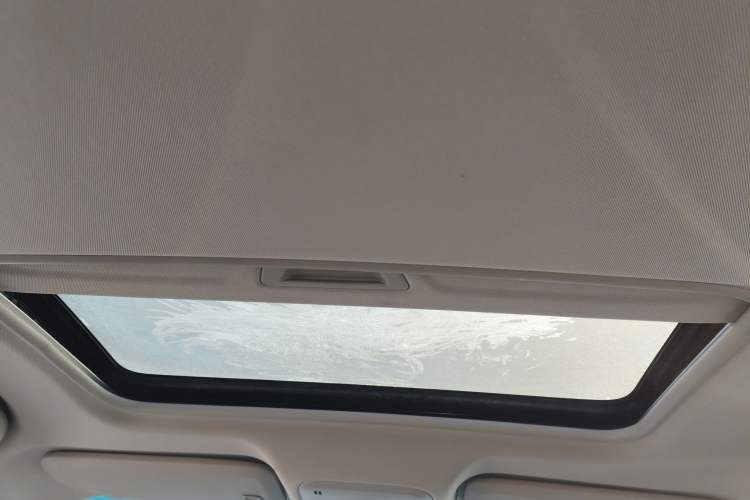 Used Buick GT 2019 15T Dual-Clutch Connected Elite Model China VI
