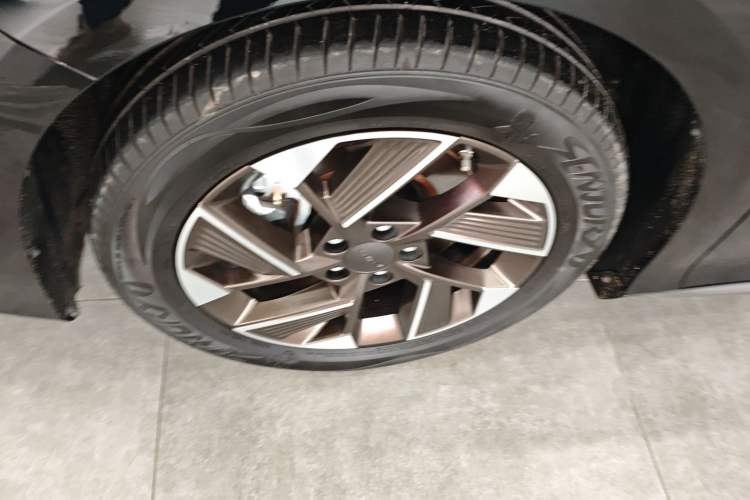 Used AION S Plus 2023 70 Enjoyment Edition Ternary Lithium
