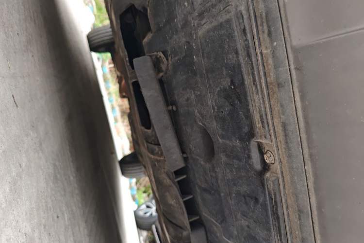 Used Geely Auto Emgrand X7 Sport 2018 1.8TD Automatic Two-Wheel Drive ZhiZun Model with 4G Connectivity
