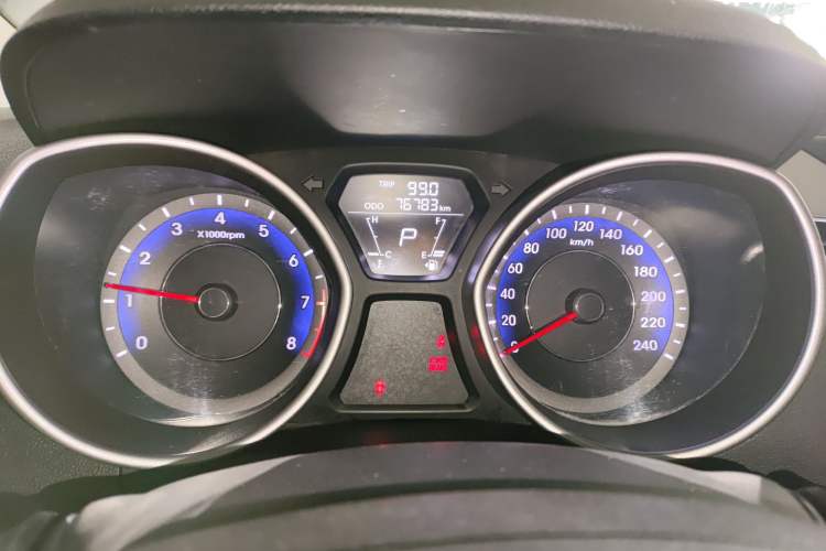 Used Hyundai Elantra 2016 1.6L Automatic Smart Version