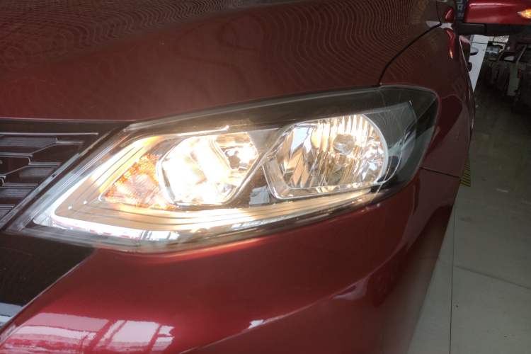 Used Nissan Tiida 2016 1.6L CVT Smart Drive Edition
