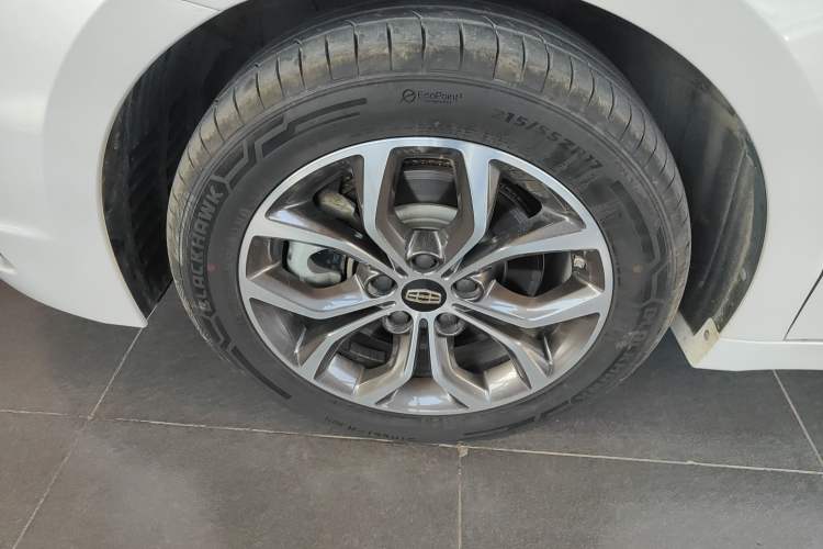 Used Geely Auto Emgrand GT 2017 1.8T Luxury Model
