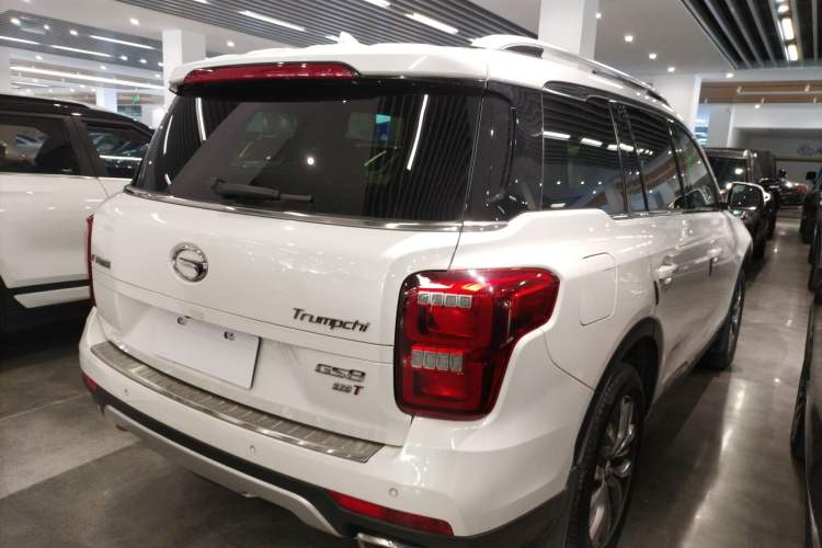 Used GAC Trumpchi GS8 2017 320T Two-Wheel Drive Luxury Smart Connectivity Version (7 Seats)
