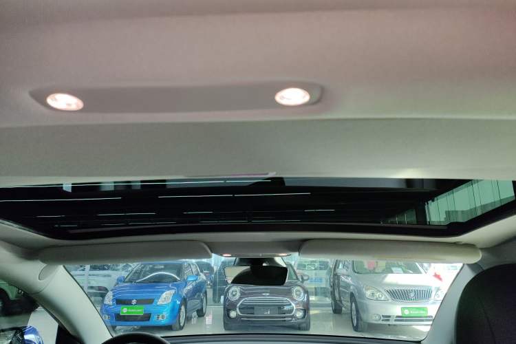 Used Tesla Model 3 2019 Standard Range Rear-Drive Upgraded Version
