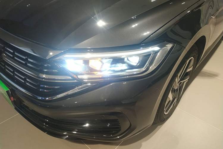 Used Volkswagen Sagitar 2024 300TSI DSG Excellence Edition
