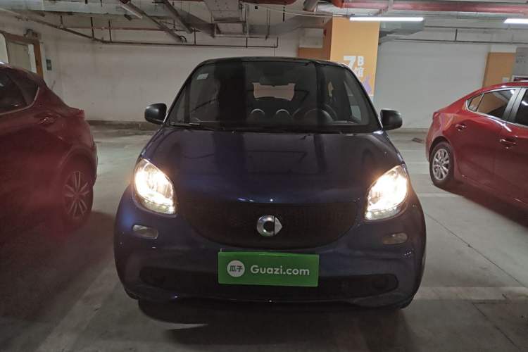 Used  forfour 2018 1.0L 52 kW Dynamic Edition
