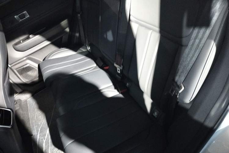 Used Chery Explore 06 C-DM 2024 Luxury Model