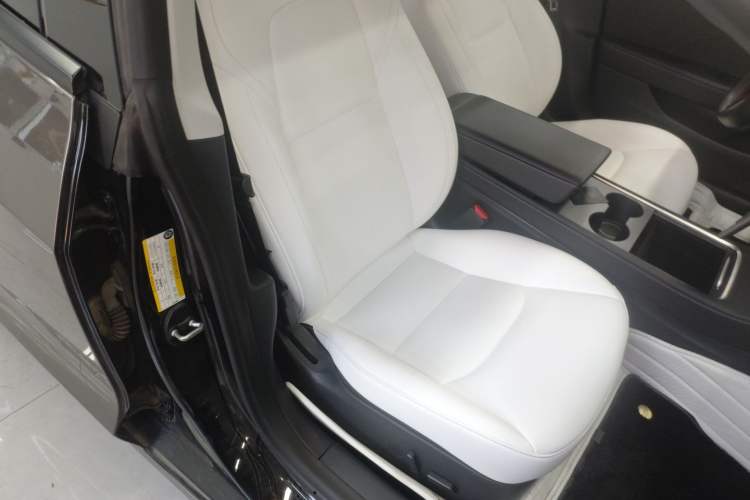 Used Tesla Model 3 2021 Performance High-Performance All-Wheel-Drive Version 3D6
