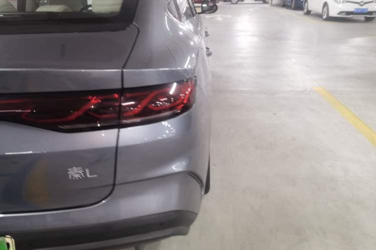 Used BYD Qin L 2024 DM-i 120KM Excellence Model

