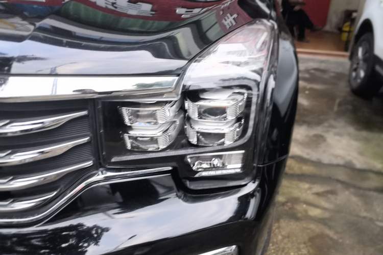 Used GAC Trumpchi GS8 2017 320T Two-Wheel Drive Luxury Smart Connectivity Version (7 Seats)
