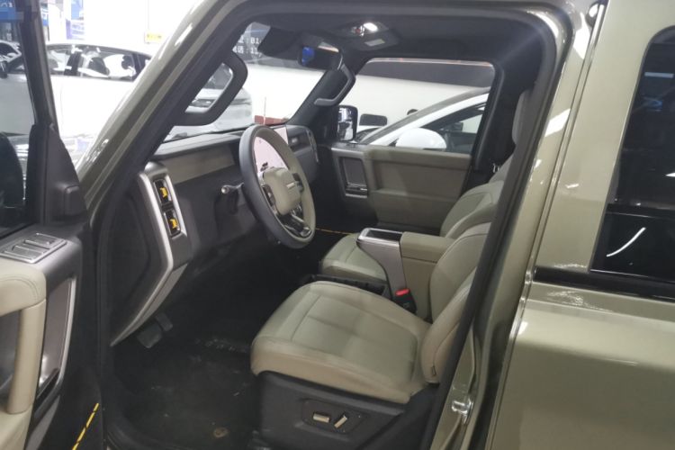 Used  V23 2025 501 Four-Wheel Drive Intelligent Driving Version
