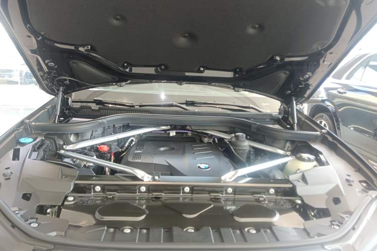 Used BMW X5 2023 xDrive 30Li Luxury M Sport Night Edition Package
