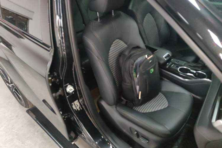 Used Toyota Crown Land Cruiser 2021 2.5L HEV Four-Wheel Drive Luxury Edition
