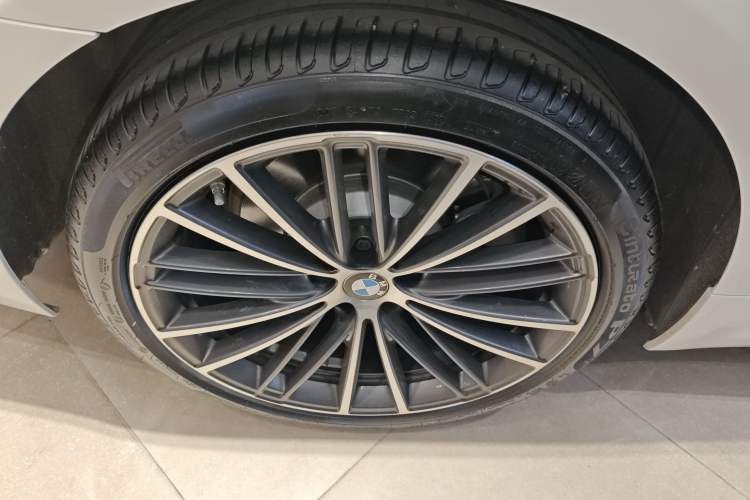 Used BMW 5 Series 2022 Restyled 530Li Leading Edition M Sport Package
