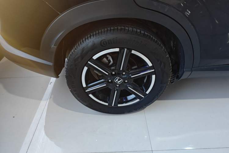 Used Honda Vezel 2023 1.5L CVT Elite Edition
