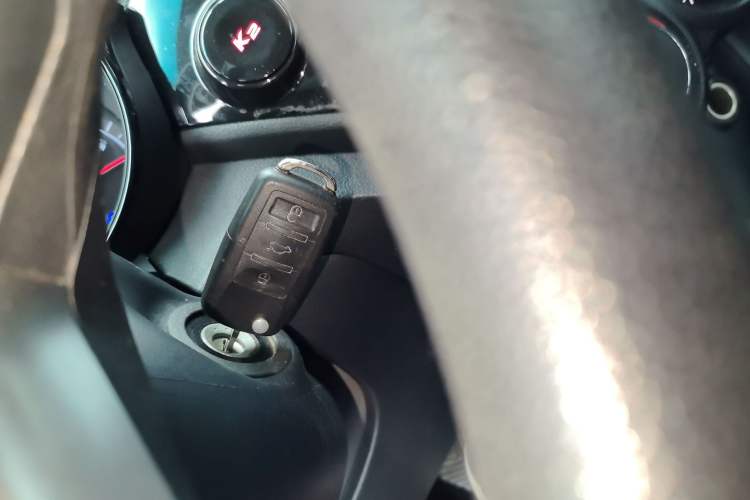 Used Kia K2 2012 Hatchback 1.4L MT GLS
