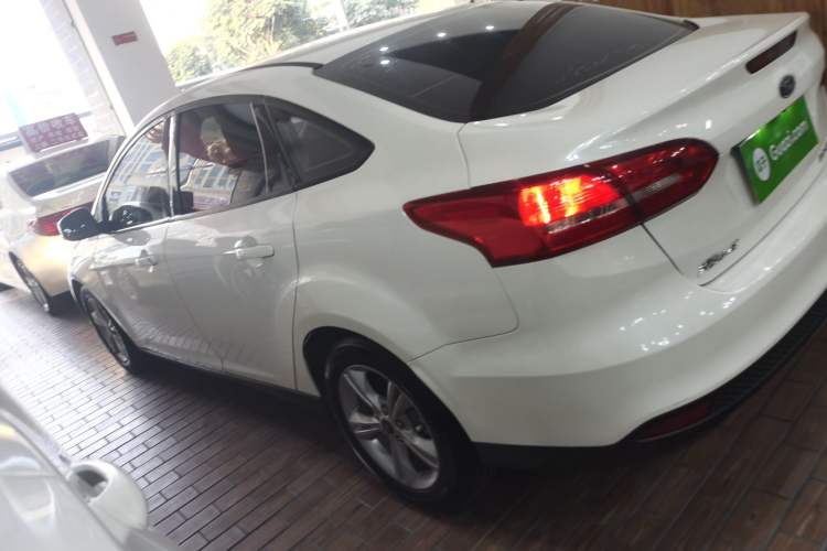 Used Ford Focus 2017 Sedan 1.6L Automatic Comfort Plus SmartDrive Edition