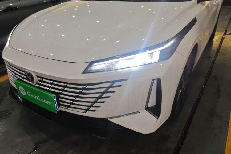 Used Changan Eado 2025 Blue Whale 1.5T 500Bar Prestige Model