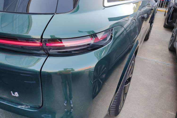 Used Li Auto L8 2025 Ultra Smart Refreshed Edition
