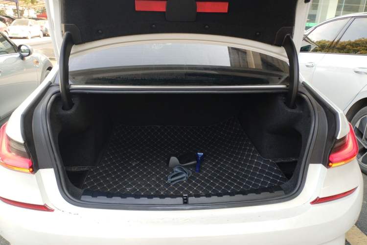 Used BMW 3 Series 2022 325Li M Sport Package