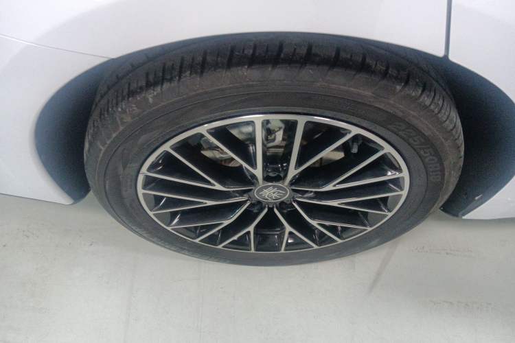 Used BYD Qin L 2025 DM-i Smart Drive 120KM Excellence Model
