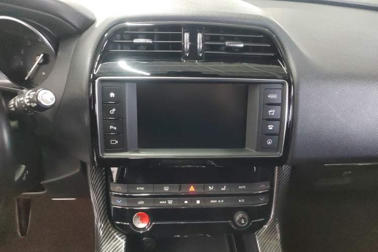 Used Jaguar F-PACE 2018 2.0T Two-Wheel Drive Urban Deluxe Edition
