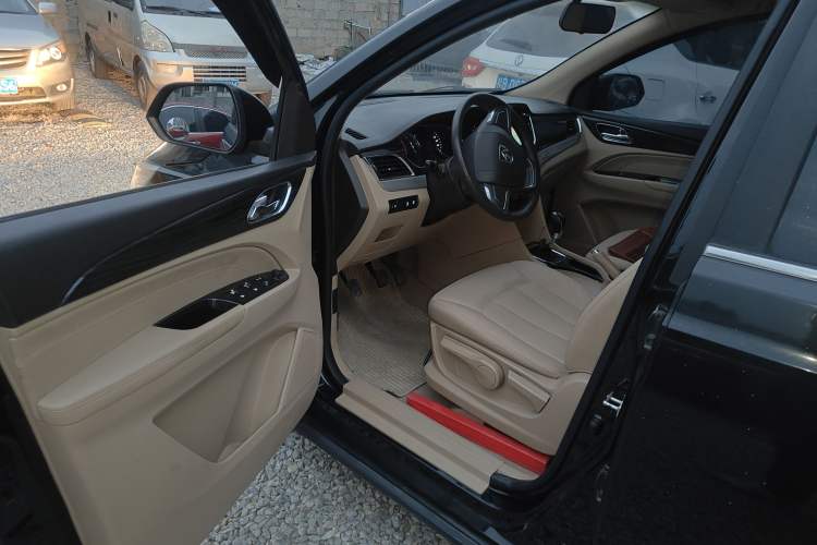 Used Baojun 730 2016 1.5L Manual Comfort Version 7 Seats China V Emission Standard
