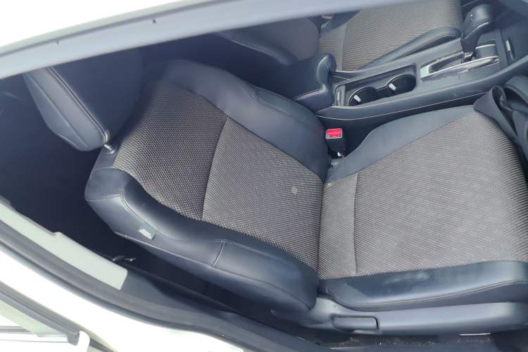 Used Honda Jade 2017 1.8L automatic Comfort version 5 seats