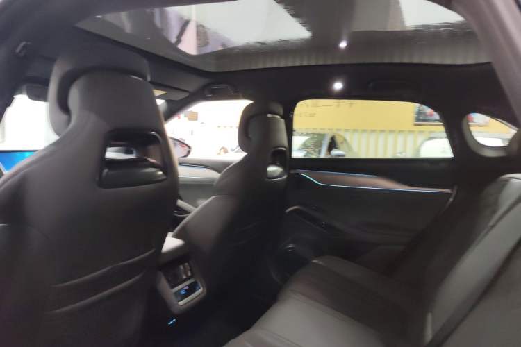 Used BYD Song L EV 2025 Intelligent Driving Version 662 km LiDAR Excellence Edition