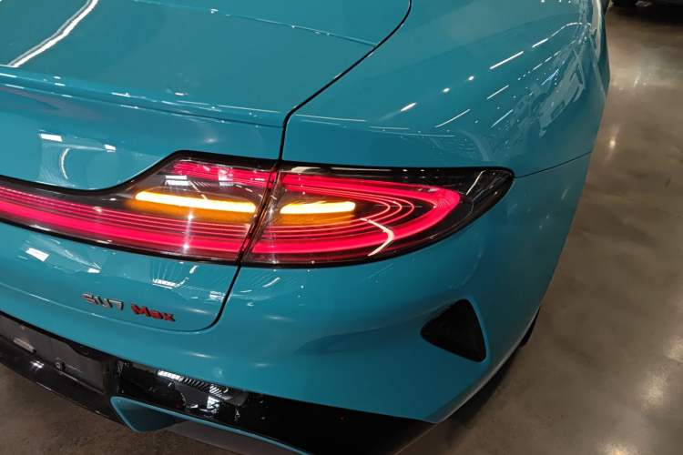 Used  SU7 2024 Four-Wheel Drive Ultra-Long Range Advanced Intelligent Driving Max Edition