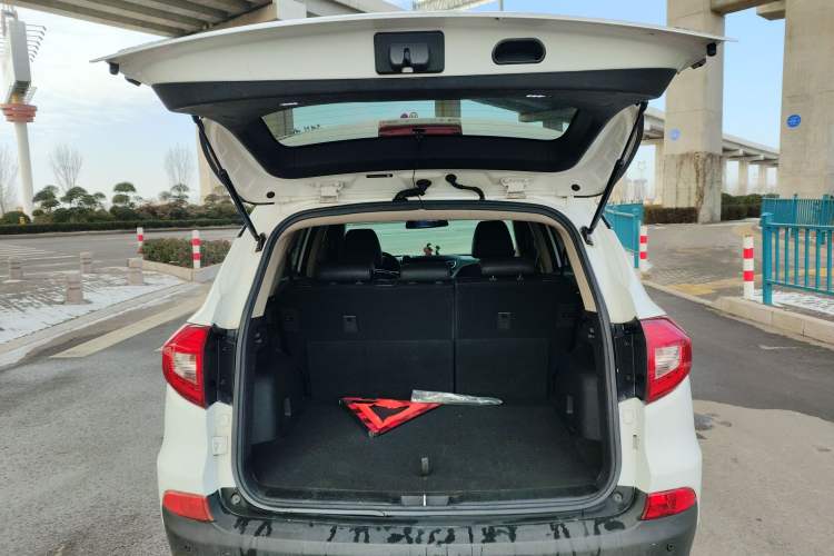 Used BYD Song 2018 1.5TID Automatic Smart Connect Prestige Model