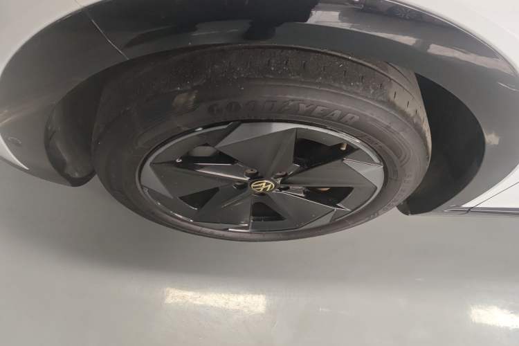 Used Volkswagen ID.UNYX 2024 Pro Long-Range Version