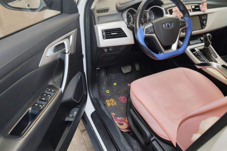 Used Geely Auto Emgrand X7 Sport 2018 1.8TD Automatic Two-Wheel Drive Zhiya Model