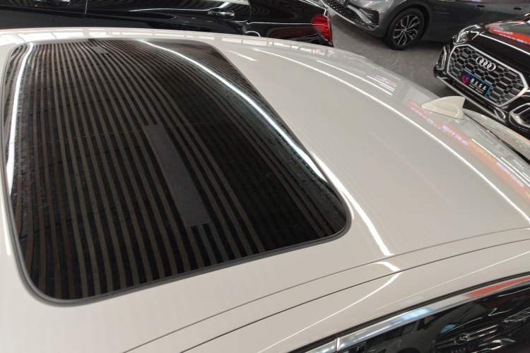 Used BMW 5 Series 2019 525Li Luxury Package
