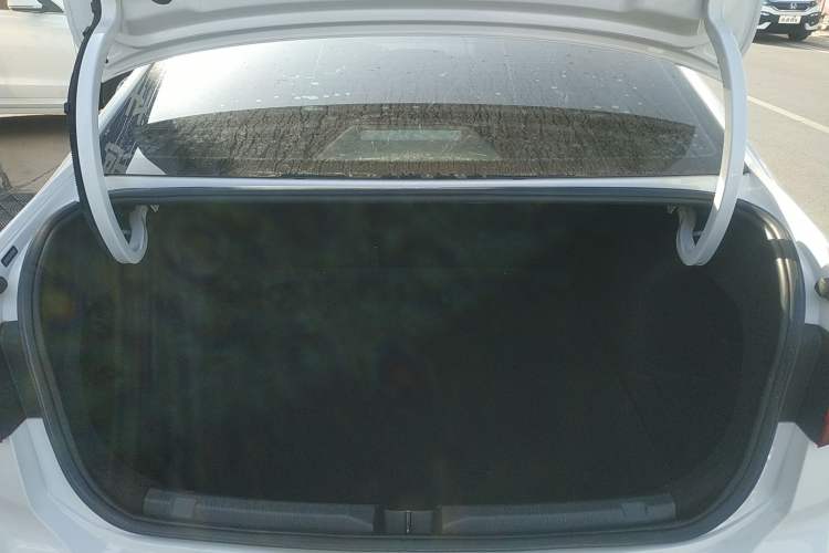 Used Volkswagen Lavida 2022 1.5L Automatic Fashion Edition