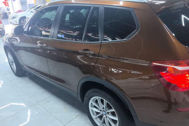 Used BMW X3 2016 sDrive20i
