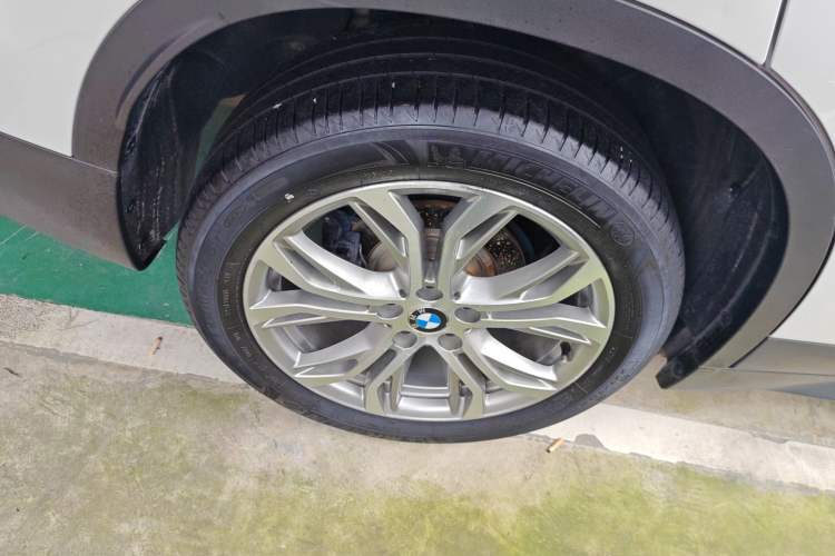 Used BMW X1 2018 sDrive20Li Leading Model
