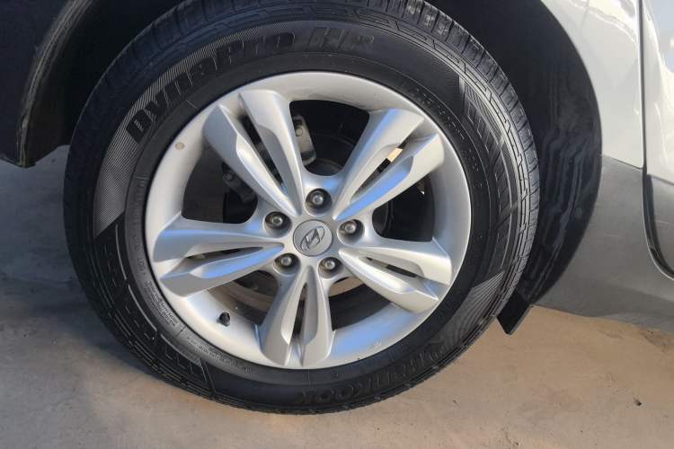 Used Hyundai ix35 2012 2.0L Automatic Two-Wheel Drive Elite Edition GLS
