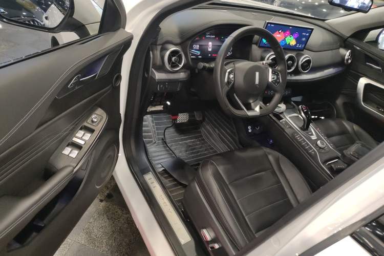 Used Wey VV5 2021 1.5T Two-Wheel Drive Smart Pioneer
