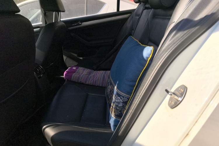 Used Volkswagen Sagitar 2015 230TSI Automatic Comfort Version