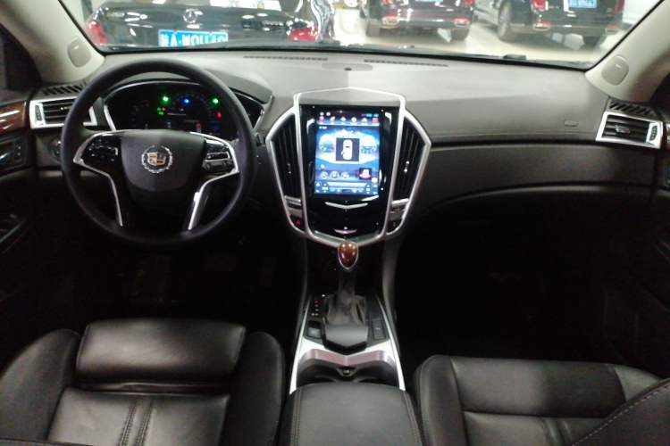 Used Cadillac SRX 2015 3.0L Elite Model
