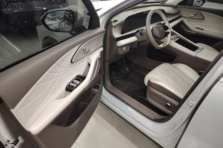 Used  Stellar C-DM 2024 1.5T Long-Range Pro